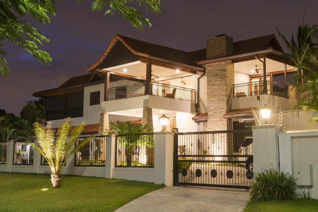 Five Burnham Guest House Durban Exteriör bild
