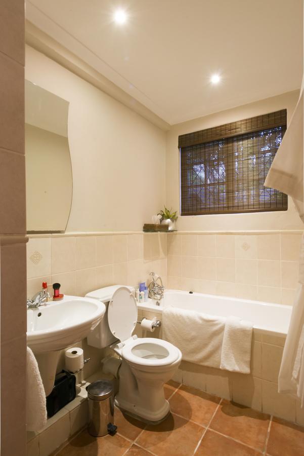 Five Burnham Guest House Durban Exteriör bild