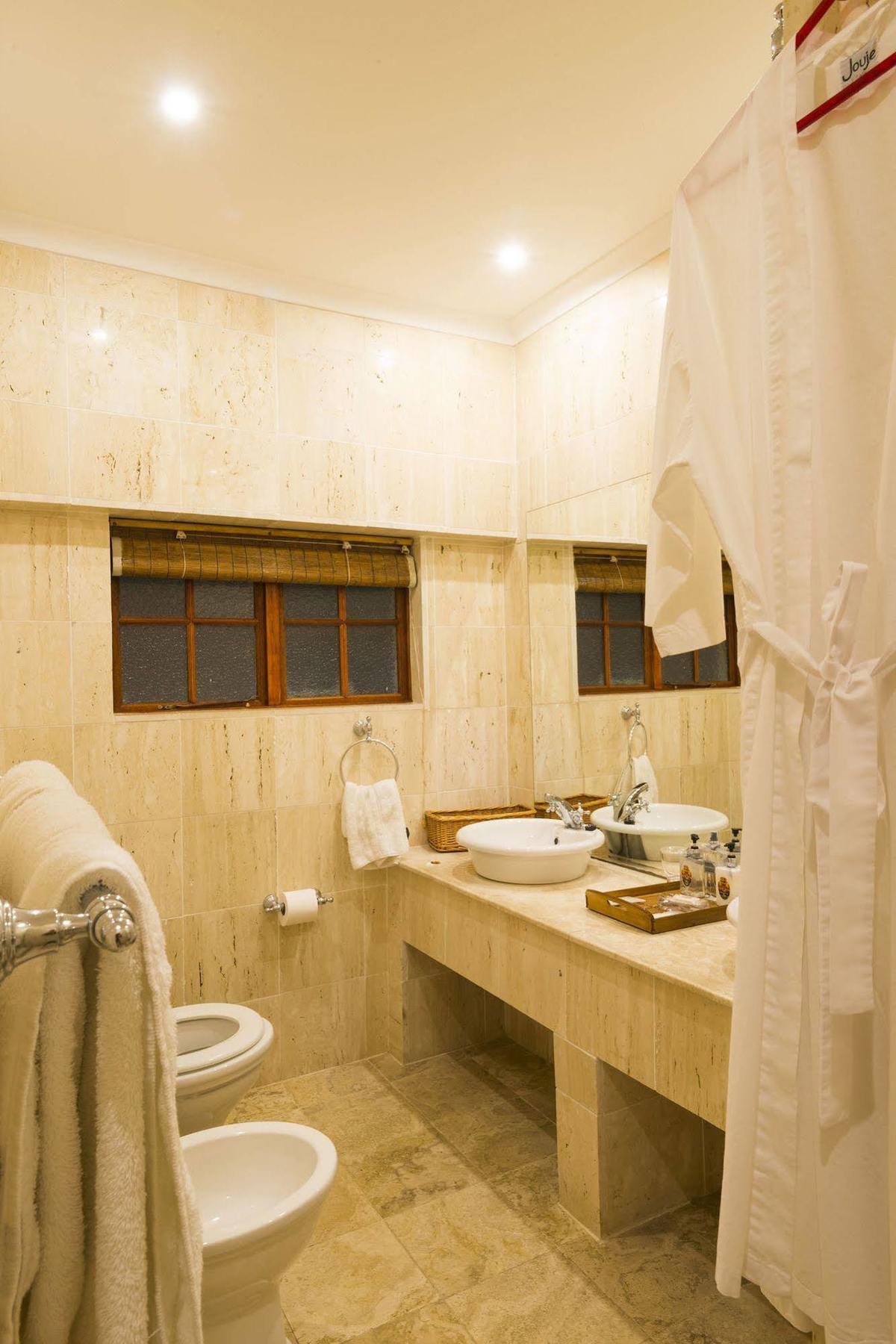 Five Burnham Guest House Durban Exteriör bild